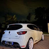 Clio 4 Rs Trophy 220