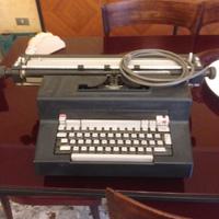 Macchina da scrivere Olivetti editor3