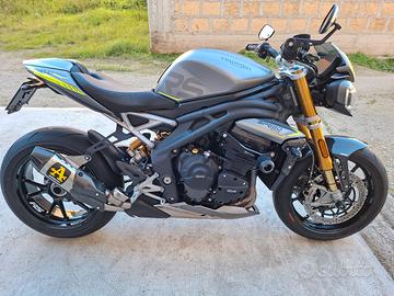 Triumph speed triple 1200 rs
