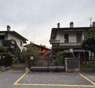 Villetta schiera a Montello