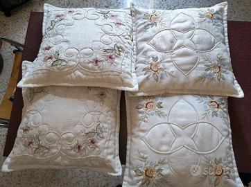 4 Cuscini per divano quadrati con rose