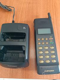 Cellulare Mitsubishi MT-7 vintage ETACS
