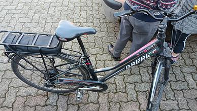 bici 28 city bike elettrica 