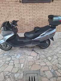 Suzuki Burgman 650