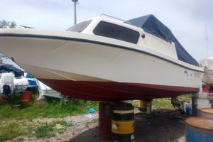 BARCA A MOTORE CRANCHI C6