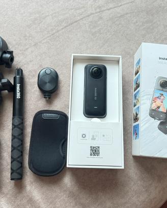 Insta 360 X3 + accessori