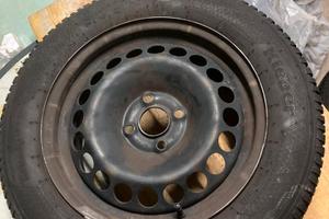 4 gomme invernali Kleber con cerchi