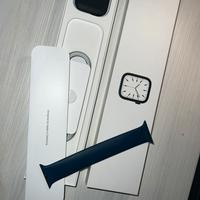 Apple Watch Series 7 GPS + Cellular, Cassa 45 mm