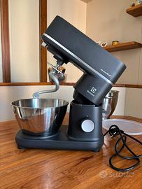 Planetaria Assistent 700 Black Pearl Electrolux