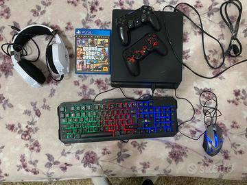 Play station 4 slim 512con mause e tastiera e cavi