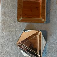 Coppia di posacenere in specchio e vetro .