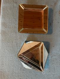 Coppia di posacenere in specchio e vetro .