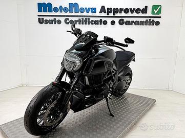 Ducati Diavel 1200 Total Black - Motonova