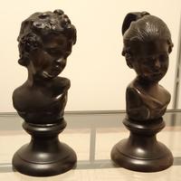 2 piccole sculture in bronzo di V. Cinque