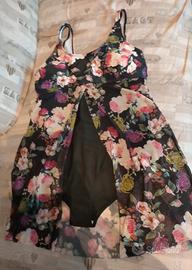 Costume da bagno intero con gonnellino incorporato