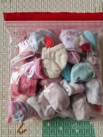 20 paia di calzini per neonata