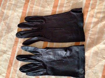 guanti in pelle neri