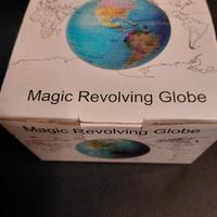 Piccolo mappamondo girevole a batteria