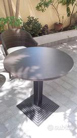 Coppia di tavolini rotondi da Bar