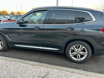 BMW X3 18D sdrive Xline mild hybrid