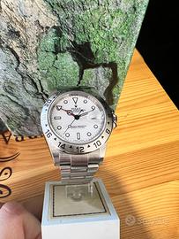 Rolex 16570 Explorer II 2003