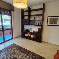 Vedano al Lambro trilocale cantina p auto coperto