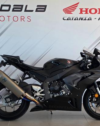 Honda CBR 1000 RR R FIREBLADE