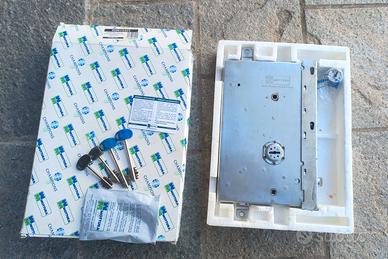Serratura porta blindata MOTTURA 89561GS23