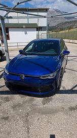 Volkswagen Golf 8 R-line 2.0 tdi DSG