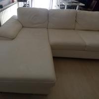 Divano con chaise longue