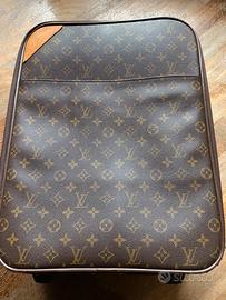 Trolley Louis Vuitton 700 euro
