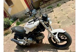 Ducati Monster 600 anno 1999