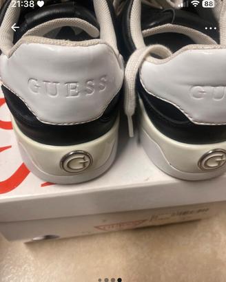 Scarpe guess