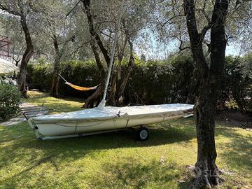 Barca a vela 470 Nautivela