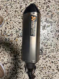 Terminale scarico akrapovic