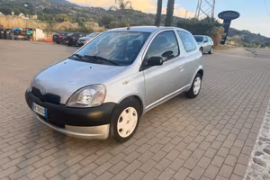 Toyota Yaris 1.0i 16V cat 3 porte