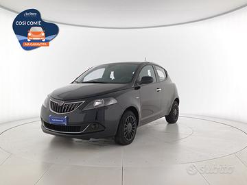 Lancia Ypsilon 1.0 firefly hybrid silver s&s 70cv