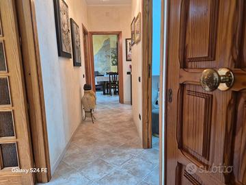 Appartamento bilivelli con ampie verande