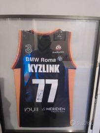 maglia da basket firmata 