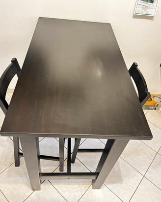 Tavolo alto + 2 sgabelli IKEA