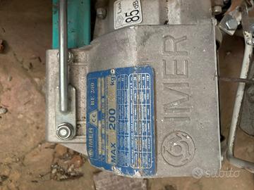 Montacarichi IMER completo di supporto