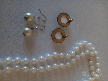 collana con orecchini