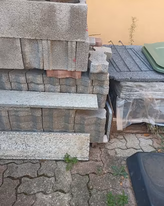 Autobloccanti grigio 