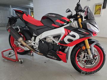 Aprilia Tuono V4  factory 2022