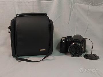 Fujifilm FINEPIX S4000 + Custodia originale