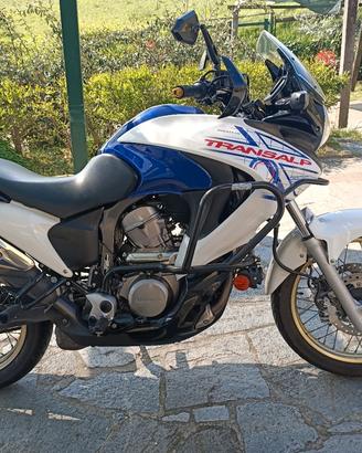 Honda Transalp 700