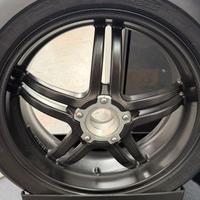 Cerchi carbonio Panigale e streetfighter