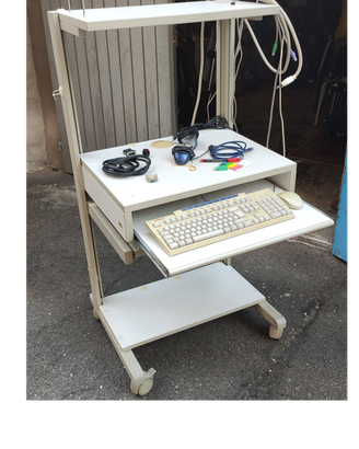 postazione lavoro professionale porta computer