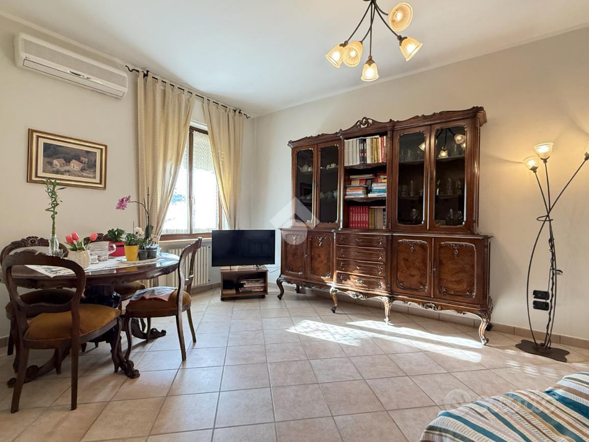 4 LOCALI A ACQUI TERME - Vista 3