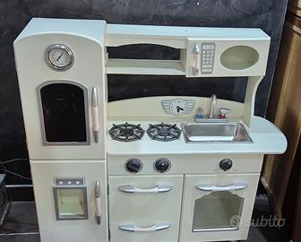 cucina giocattolo